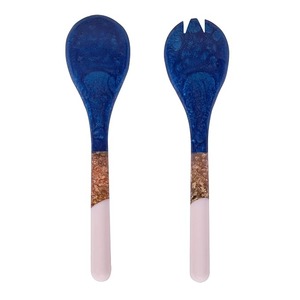 FAIZA CRAFT Cuillère à salade en résine rose à long manche, design européen moderne, écologique, passe au lave-vaisselle, finition miroir - Product Image 3