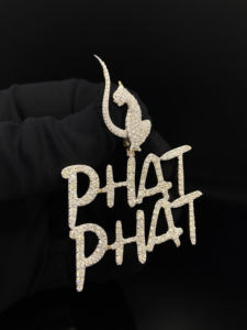 Collier pendentif Hip Hop Iced CZ Frost King plaqué or en alliage avec diamants pour homme par Ice Legacy - Product Image 5