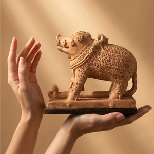 Statue de Vishnu Adi Varaha |   Réplique du Musée hindou du XIe-XIIe siècle - Product Image 1