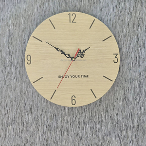 Letrero de Madera Personalizado Ecológico, Placas de Madera con Nombre Cortadas con Láser para Decoración de Fiestas, Bodas y Aniversarios - Diseño Minimalista/Rústico - Product Image 1