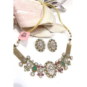 Conjunto de Gargantilla y Pendientes de Moissanita Chapados en Oro de Latón de la Mejor Calidad para Mujer, Colección de Moda para Bodas y Fiestas - Product Image 1
