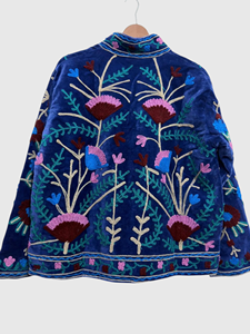 Veste en velours brodée à la main avec des motifs floraux, manches longues, col mandarin, taille plus, vêtements d'automne pour femmes - Product Image 5