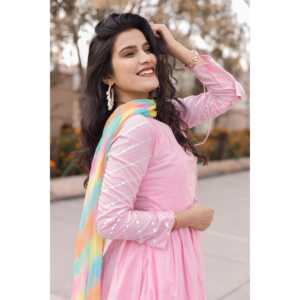 Ensemble de costume en crêpe rose Shabnam - Taille XS - Product Image 2