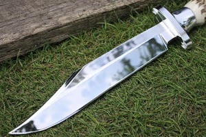 Handgefertigtes Bowie-Messer – Klinge aus D2-Stahl, Griff aus spanischem Hirschhorn, Lederscheide - Product Image 2