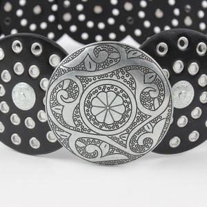 Cinturón ancho de cuero estilo vaquero retro europeo-americano para mujer, de PU vintage con diseño hueco exagerado - Product Image 2