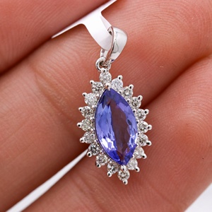 Vente en gros de pendentifs en or blanc massif 18 carats avec halo de diamants et tanzanite naturelle de forme marquise, bijoux fins, Memoria Jewels - Product Image 1