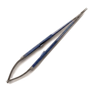 Porte-aiguille microchirurgical Castroviejo en titane de haute qualité Medtrust, 25 cm, pointe droite, instrument microchirurgical en gros - Product Image 2