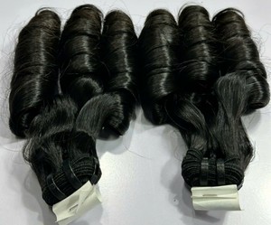 Soldes! 100% trame vietnamienne Extensions de cheveux humains cheveux bruts Double dessiné rebondissant bouclés trame Extensions de cheveux couleur noire - Product Image 2