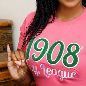 Camiseta de chenilla Ivy League 1908, rosa y verde, ropa de hermandad, letras bordadas, algodón, estilo universitario griego, camiseta para mujer - Product Image 4