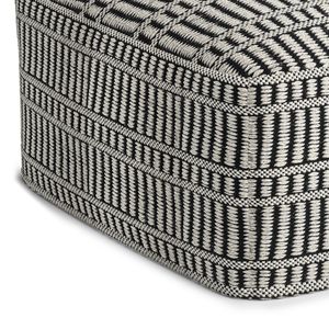 Pouf tissé carré Safford pour l'intérieur et l'extérieur en noir/blanc - Pièce d'appoint polyvalente et élégante pour l'intérieur et l'extérieur - Product Image 3