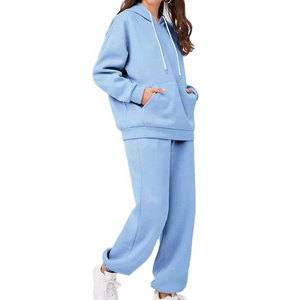 Ensemble de survêtement pour femme de qualité supérieure, confortable, respirant, élégant, pour l'entraînement et la course à pied, en gros - Product Image 3