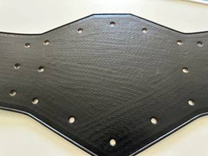 Ceinture professionnelle ajustable en cuir véritable sur mesure pour l'entraînement de MMA, Jiu-Jitsu et arts martiaux, à porter à la taille. - Product Image 6