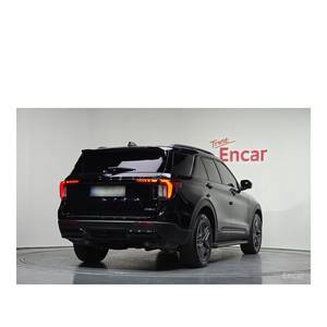 Ford Explorer ST-Line 2.3 4WD 2024 avec boîte de vitesses automatique, direction à gauche et caméra de recul, 17 757 km - Product Image 2