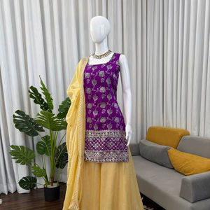 Traje Salwar Festivo de Diseñador con Kurti Morado Real en Relieve de Secado Rápido y Palazzo Amarillo, para Bodas, Eid y Fiestas, Uso en Invierno y Verano - Product Image 1