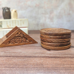 Ensemble de sous-verres ronds en bois sculpté à la main avec support, motif floral, sous-verres pour boissons, vaisselle décorative, artisanat unique - Product Image 2