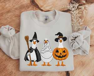 Sudadera de Algodón 100% con Forro Polar, Bordado Rosa Personalizado/OEM, Diseño de Pato de Halloween, Bruja y Fantasma Divertidos, Cuello Redondo, Temporada Espeluznante - Product Image 4
