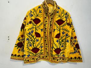 Chaqueta de Invierno para Mujer, Ecológica, Transpirable, de Algodón Acolchado, Estilo Kantha Sanganeri Jaipuri, Estampado Floral, Blanca, Largo Regular - Product Image 3