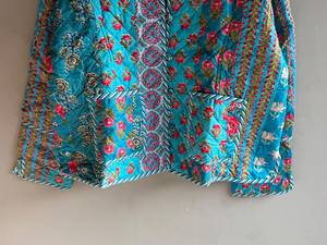 เสื้อแจ็คเก็ตผู้หญิงลายดอกไม้แบบควิลท์ คอจีน แขนยาว ปักมือ สำหรับใส่ในฤดูใบไม้ร่วง ของขวัญสำหรับเธอ - Product Image 5