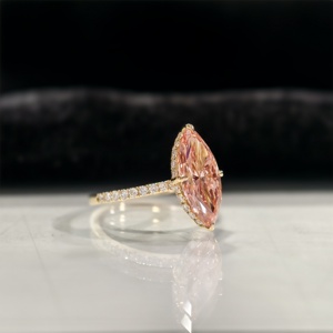 แหวนหมั้นทองคำขาว 14K สำหรับผู้หญิง รุ่นคลาสสิก ได้รับการรับรองจาก IGI เพชรสีชมพูสดใส 3 กะรัต เพชรเพาะเลี้ยงทรงมาร์คีส์ สำหรับวันครบรอบแต่งงาน - Product Image 4