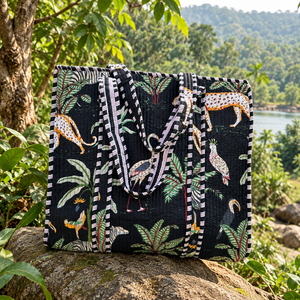 Bolso Tote Ligero Acolchado para Mujer, Estampado de Hojas Tropicales y Animales de la Selva, Estilo Bohemio, Cierre de Cremallera, Cadenas, para Todas las Temporadas - Product Image 3