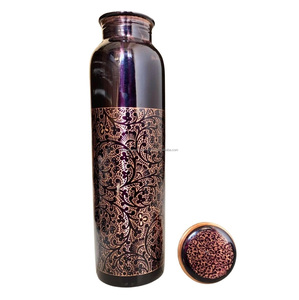 Botella de agua de cobre hecha a mano, 600ml, bebida directa, a prueba de fugas, obsequios de viaje gratuitos de La India - Product Image 1
