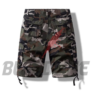 Shorts en coton uni pour homme, taille haute, fermeture boutonnée, style denim délavé, tissu respirant. - Product Image 6