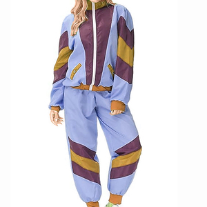 Offre Spéciale – Nouvel Ensemble Coupe-Vent Personnalisé de Haute Qualité pour Femme : Survêtement Zippé et Pantalon de Jogging Rayé - Product Image 1