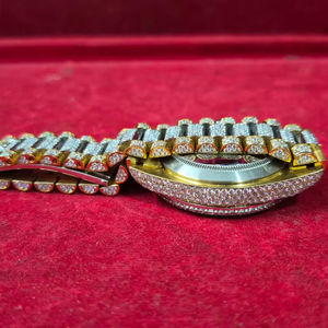 Montres de Luxe Classiques et Tendance en Acier Inoxydable pour Hommes et Femmes, Étanche, avec Diamants Moissanite VVS – Meilleures Ventes - Product Image 1