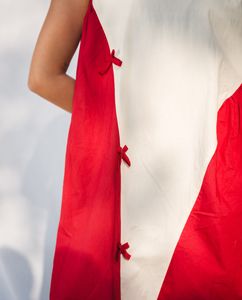 Vestido Maxi de Color Rojo y Blanco en Contraste, Sin Tirantes, Sin Mangas, Corte Holgado, Informal, de Verano, Tejido de Algodón y Fibra de Bambú, con Lazo Delantero, Sólido - Product Image 1