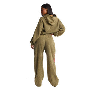 Ensemble de survêtement vert olive à capuche pour femme, coupe ample, manches longues, couleur unie, sweat-shirt et pantalon en coton avec poches latérales - Product Image 1