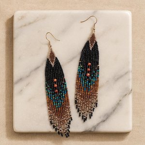 Boucles d'oreilles à franges, boucles d'oreilles bohèmes, boucles d'oreilles en perles de rocaille, boucles d'oreilles faites à la main, boucles d'oreilles à franges perlées bohèmes, boucles d'oreilles en plumes et perles - Product Image 2