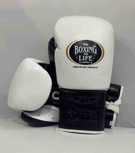 Gants de boxe professionnels No Boxing No Life, à lacets, en cuir blanc et noir, fabriqués avec des matériaux de haute qualité - Product Image 3
