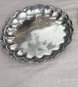 Flower Shaped hot Sale Aluminum Metal Decorative Serving Tray Handcrafted Metal Round Jewelry <b>Display</b> Platter For Coffee <b>Table</b> - Product Image 3