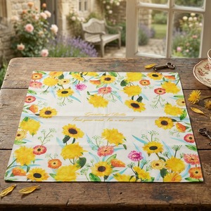 [K-ESSENTIALS] Serviette en tissu à fleurs jaunes, coton 60s, 50x50cm, mouchoir carré doux et réutilisable - Product Image 3
