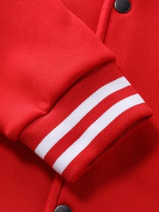Fabricante de Chaquetas Universitarias Personalizadas de Alta Calidad, Chaqueta Deportiva con Parche de Logotipo, Cierre de Botones, Color Sólido - Product Image 6