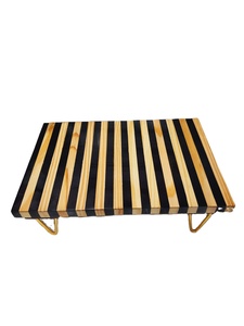 ขาตั้งเค้กเรซิ่นอีพ็อกซี่พรีเมียมและลายไม้ฝัง ขาโลหะ สำหรับโชว์ขนมหวาน เหมาะสำหรับงานปาร์ตี้ วันหยุด และตกแต่งโต๊ะอย่างมีระดับ - Product Image 3