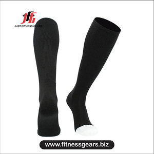 Chaussettes de compression hautes respirantes en Spandex et Polyester pour la course à pied, chaussettes de sport unies pour adultes - Product Image 1
