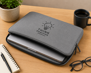 กระเป๋าใส่แล็ปท็อป Think Positive Jute สีเทา  วัสดุผ้าปอกระเจา ปิดด้วยซิป ป้องกันการกระแทก สำหรับแล็ปท็อป สไตล์เรียบง่าย - Product Image 4