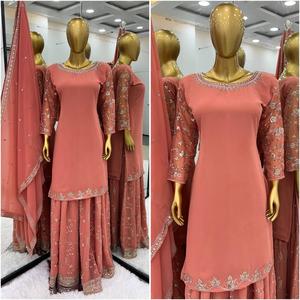 Robes Sharara de soirée de créateur avec broderie lourde pour femmes par Fabzone - Product Image 4