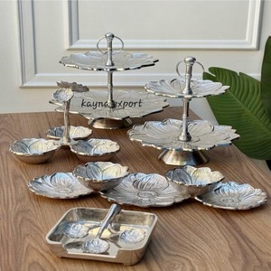 Ensemble de bols en métal faits à la main Kayna Export, finition argent et or, style oriental, plat de service décoratif, vaisselle de fête - Product Image 6