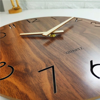 Jam Dinding Kayu Walnut Ukiran Kustom dengan Tampilan Jarum, Senyap, Ramah Lingkungan, untuk Acara Pernikahan