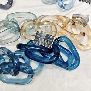 Cadena de Eslabones de Resina Epoxi Transparente Grande y Colorida para Decoración de Pared, Proyectos DIY, Cortina Divisoria de Habitación con Diseño de Ángel Personalizable - Product Image 1