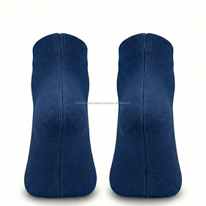 Chaussettes courtes en tricot respirantes bleu marine unies pour femmes, à porter au quotidien - Product Image 2