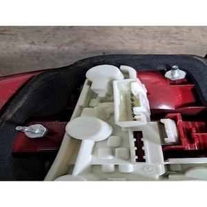 Feu arrière droit d'origine pour BMW Série 3 E90 320i, modèle 2011, référence OEM 6937458 - Product Image 5