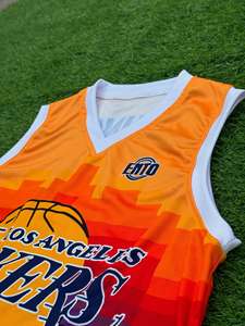 Ensemble de maillots de basket-ball personnalisés avec logo, sublimés, col en V, sans manches, respirants, en polyester, unisexe, pour adultes, couleurs dégradées - Product Image 4