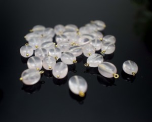 Connecteurs de breloques en quartz rose doux plaqué or 18 carats pour la fabrication de boucles d'oreilles, bracelets et colliers - Product Image 3