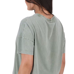 เสื้อยืดแขนสั้นผู้หญิงคุณภาพสูง ผ้าฝ้าย 100% ล้างสีแบบแอซิด ลายเรียบ ใส่สบาย ระบายอากาศได้ดี แห้งเร็ว เป็นมิตรกับสิ่งแวดล้อม รับสั่งทำ - Product Image 4