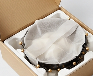 Bol en métal de luxe avec base en feuille d'or et design perlé, centre de table décoratif glamour pour la salle à manger et la maison - Product Image 6