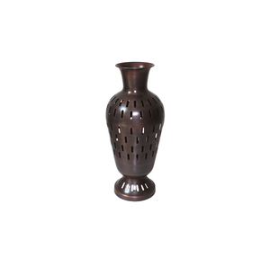 Vase à fleurs décoratif en aluminium au design intemporel pour la décoration de maisons et de bureaux de luxe - Product Image 2