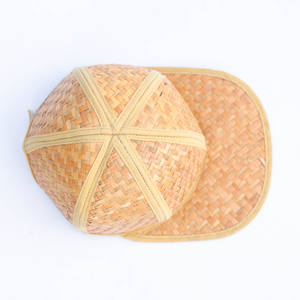 Gorra de Béisbol Hecha a Mano – Hecha de Hierba Natural, Estilo Moderno Snapback con Bordado a Juego, Playa, Casual - Product Image 1